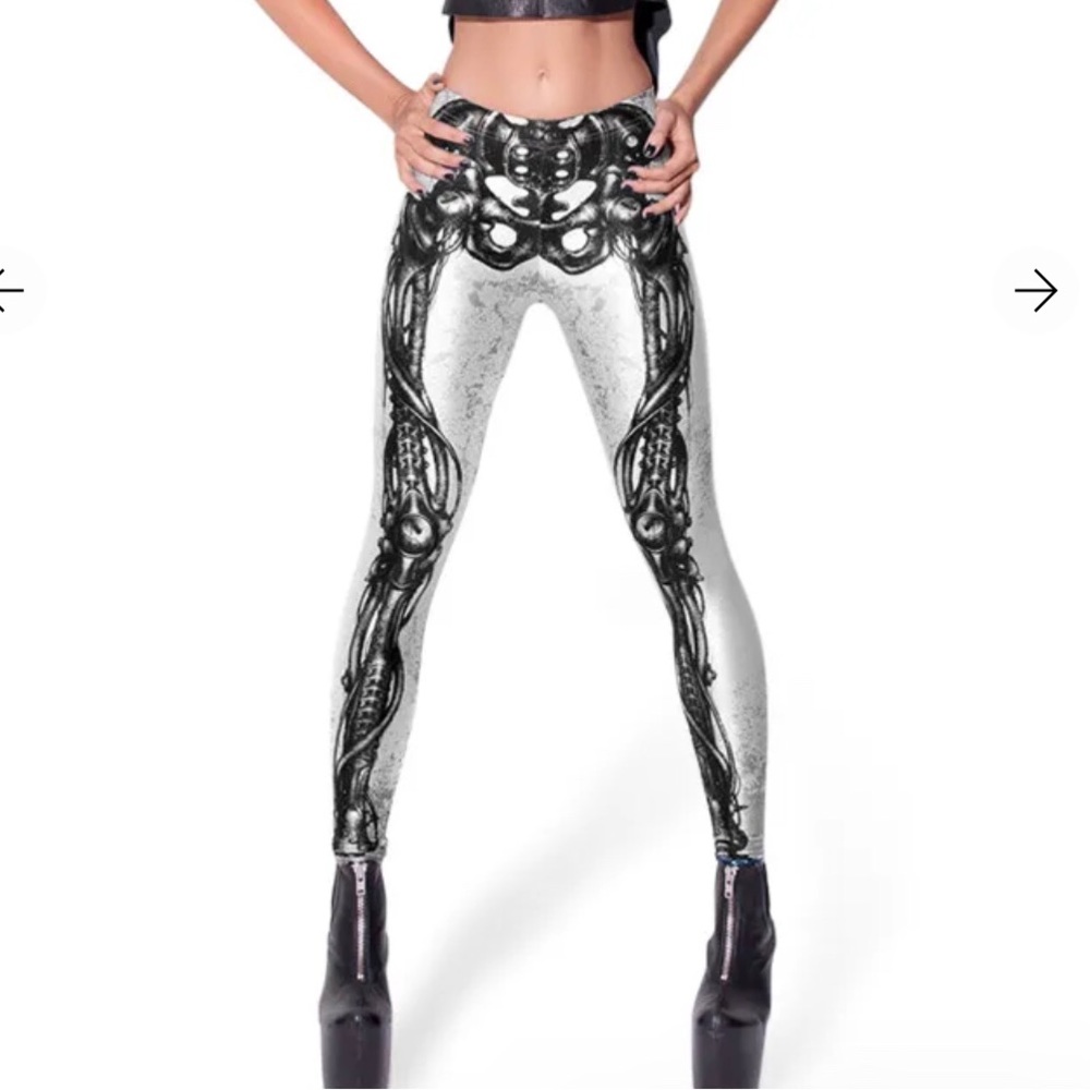 Blackmilk mechanical bones white leggings artwork by Shichigoro size small.